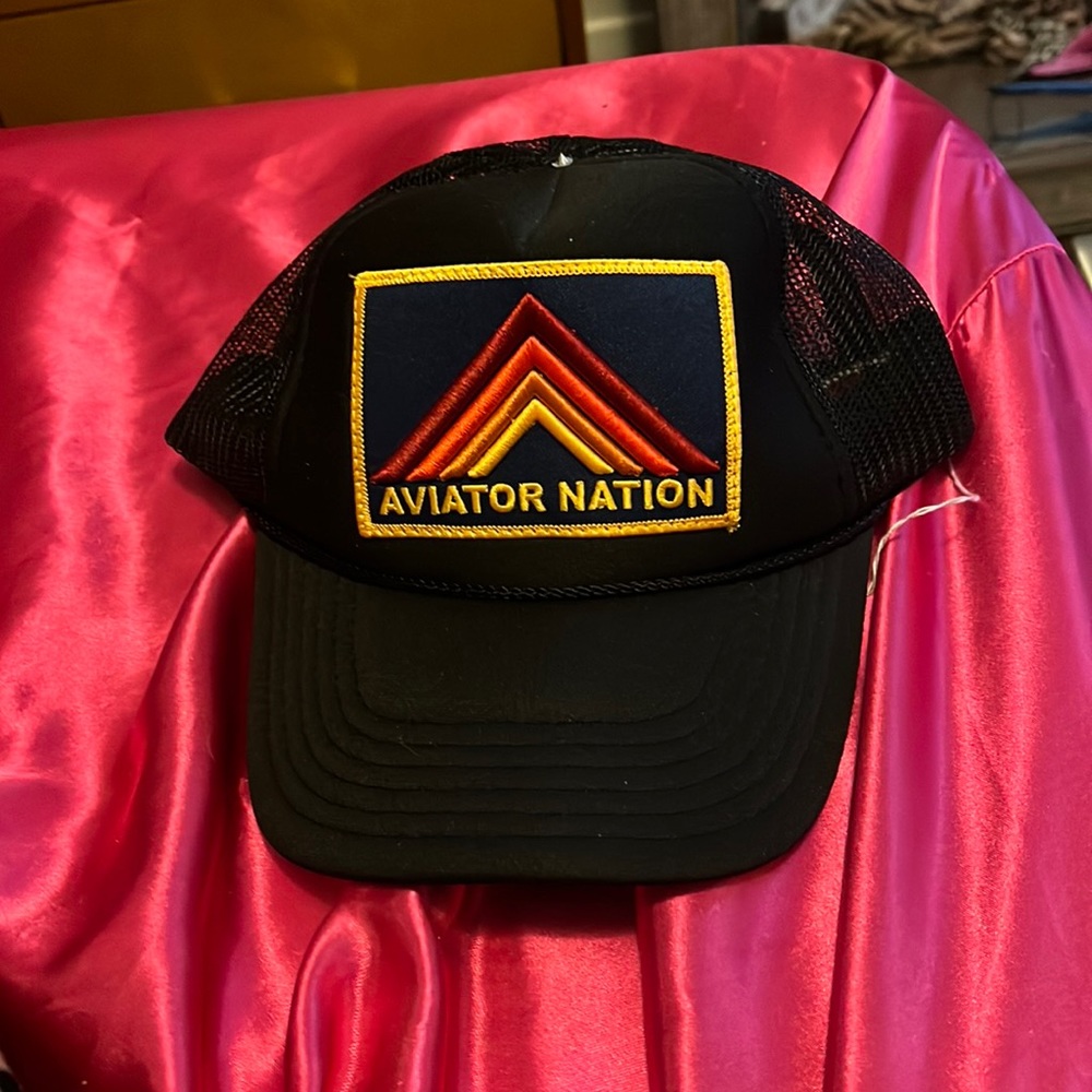 AVIATOR NATION HAT MISSING BALL ON TOP